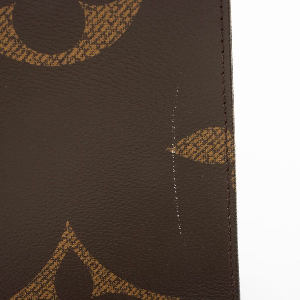 Louis Vuitton Giant Monogram Canvas Onthego GM Tote - Picture 13 of 16